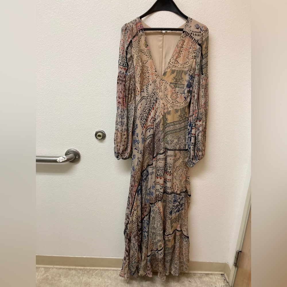 FREE PEOPLE Boho Long Sleeved Maxi Dress With Sideways Tiers Size 6.
